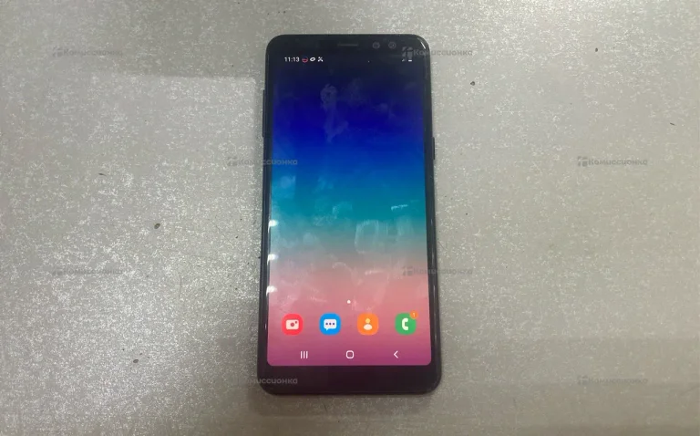 Samsung Galaxy A8 SM-A530F 4 ГБ/32Gb