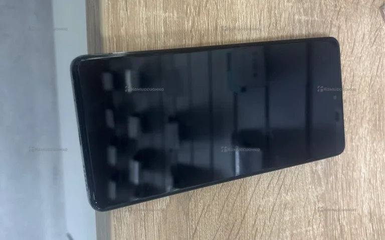 Tecno Camon 30 5G 8/256 ГБ