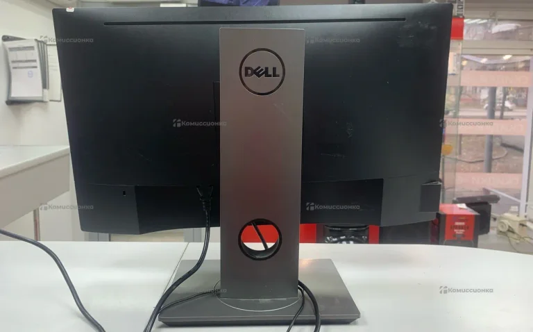 Монитор Dell P24