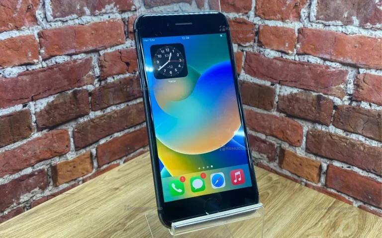 Apple IPhone 8 64Gb