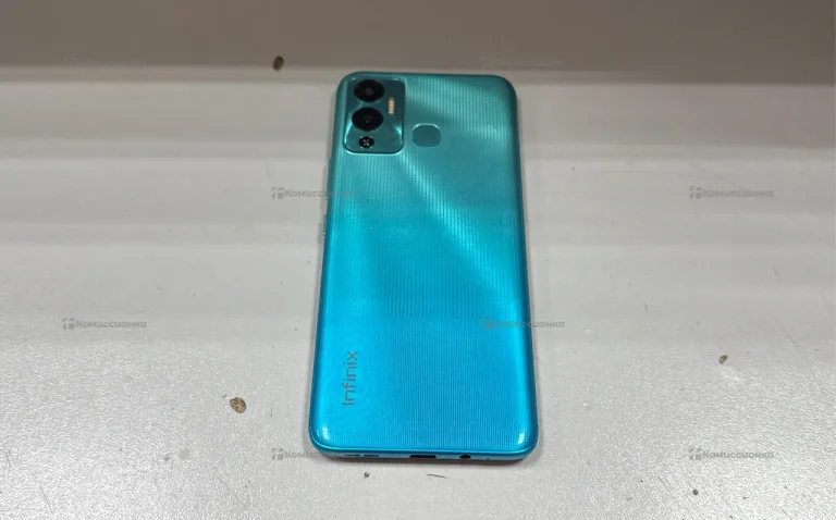 Infinix HOT 12 PLAY NFC 4/64Gb