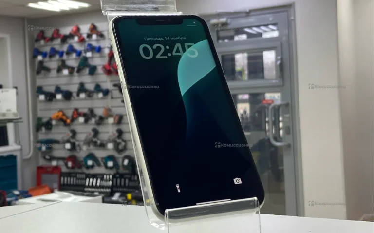 Apple iPhone 11 64 ГБ