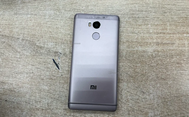 Xiaomi Redmi 4 (4X) 3/32 ГБ