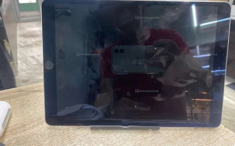 Планшет Apple iPad Pro 10.5 256Gb Wi-Fi + Cellular