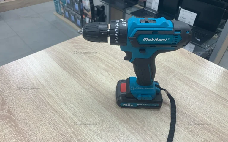 Шуруповерт Makitoni