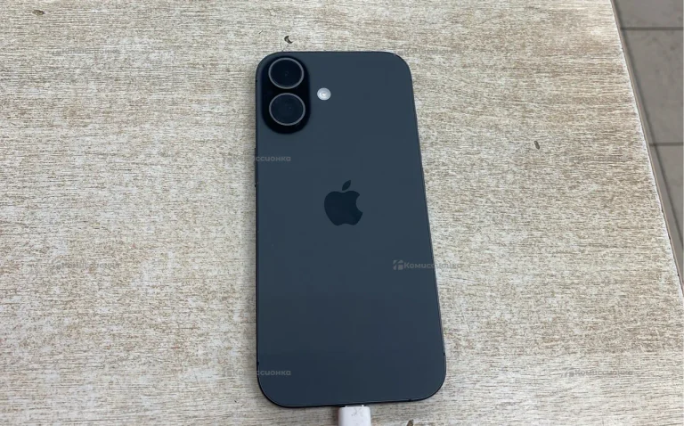 Apple iPhone 17 8/256 ГБ