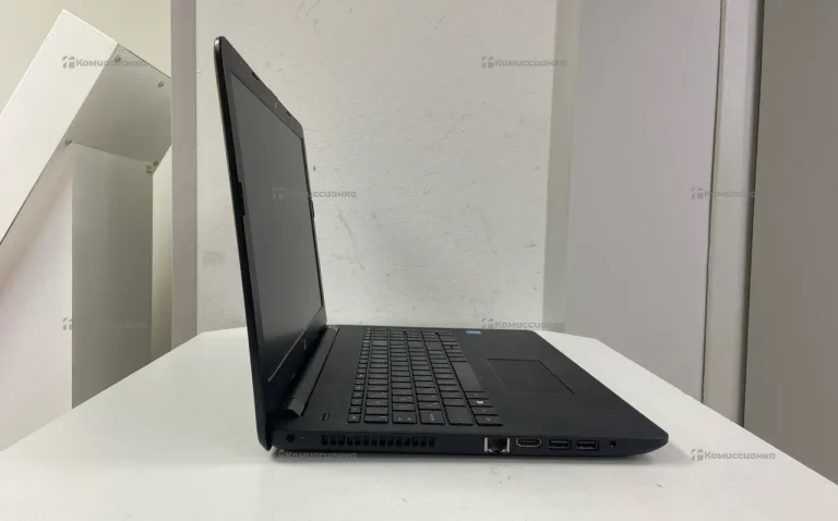 Ноутбук HP 15-ra029ur