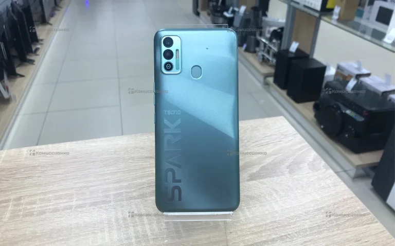 Tecno Spark 7 4/64 ГБ