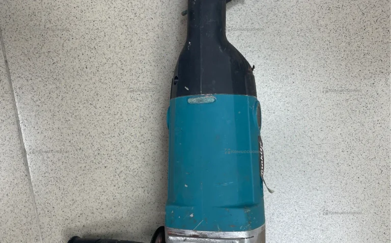 УШМ Makita 9069