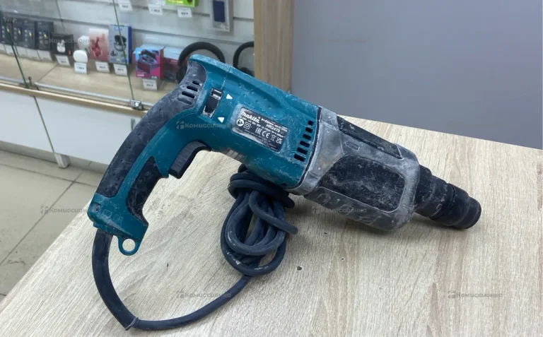 Перфоратор makita HR2470