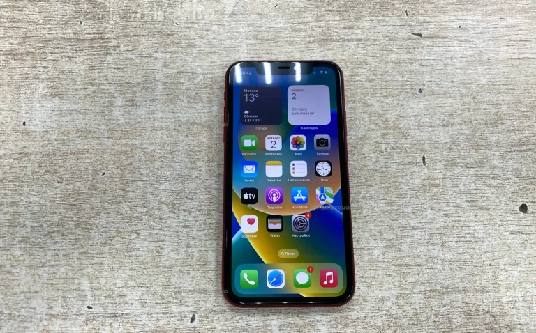 Apple iPhone 11 4/128 ГБ