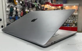 Ноутбук  Apple MacBook Pro 15 2017