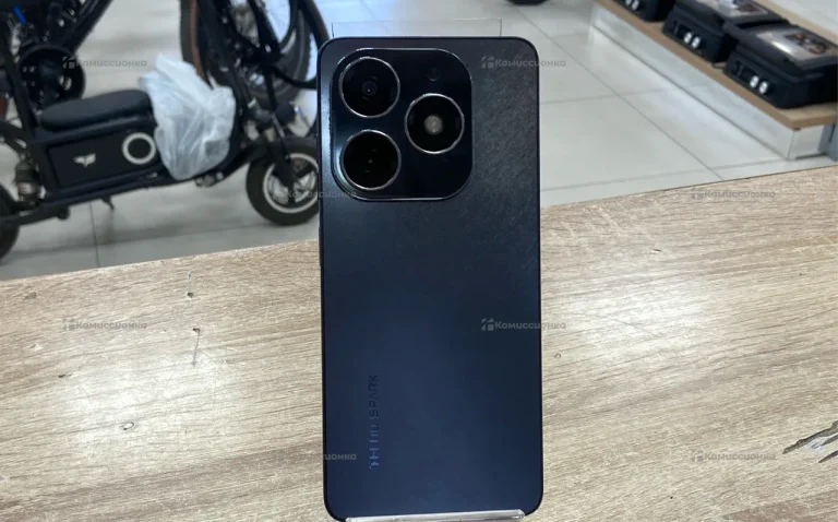 Tecno Spark 20 8/128 гб