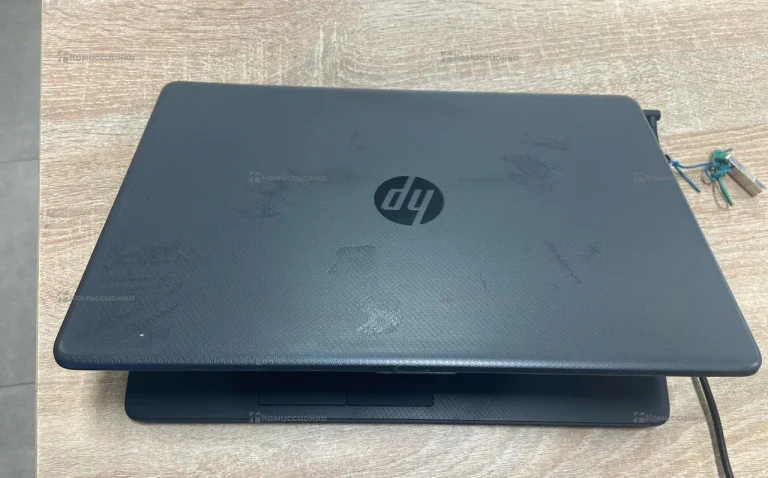 Ноутбук HP 255 G8