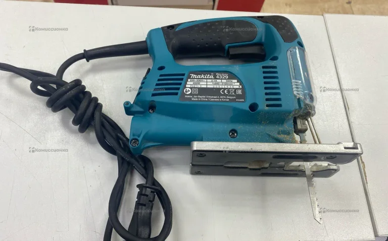 Электролобзик makita 4329