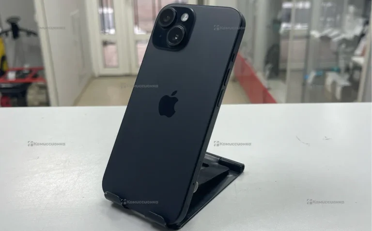 Apple iPhone 15 6/256 ГБ