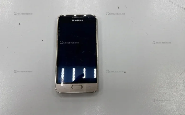 Samsung Galaxy J1 1/8 ГБ