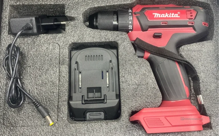 Шуруповерт Makita DFO300