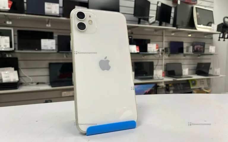 Apple iPhone 11 4/128 ГБ