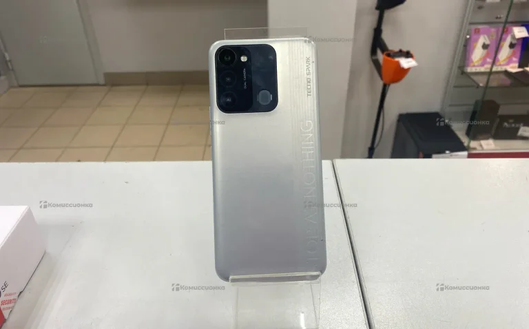 Tecno spark 8c 4 64