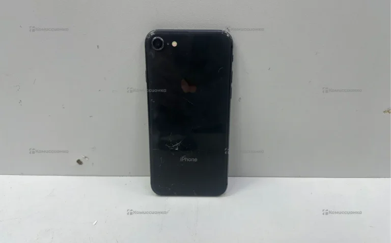 Apple iPhone 8 2/64 ГБ