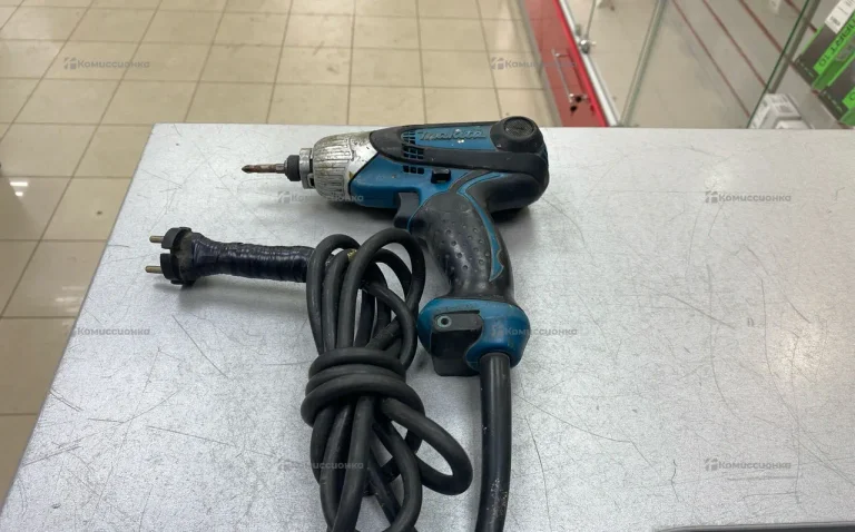 Гайковерт сетевой Makita TD0101