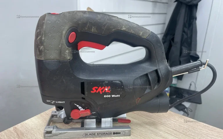 Электролобзик Skil 4580 AD