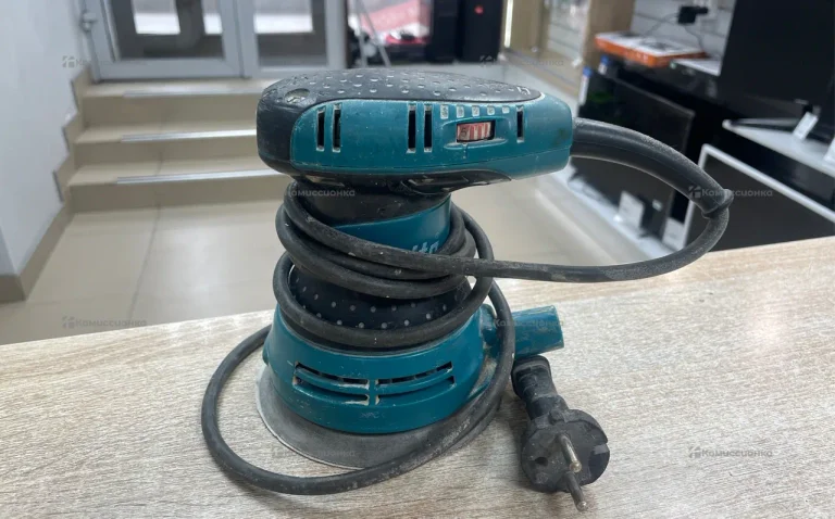 Эксцентриковая шлифмашина makita BO5031
