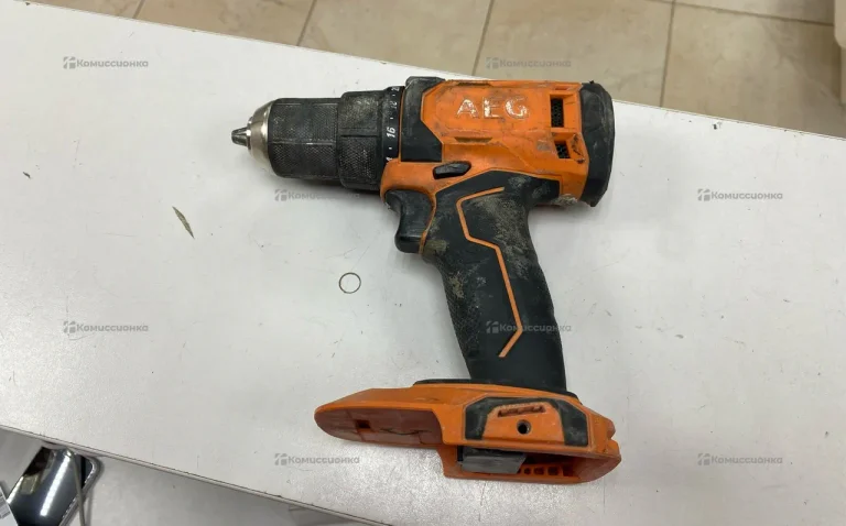 Аккумуляторная дрель-шуруповерт AEG BS18G4-202C