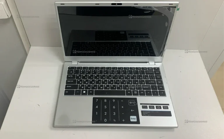 Ноутбук  Dexp Aquilon