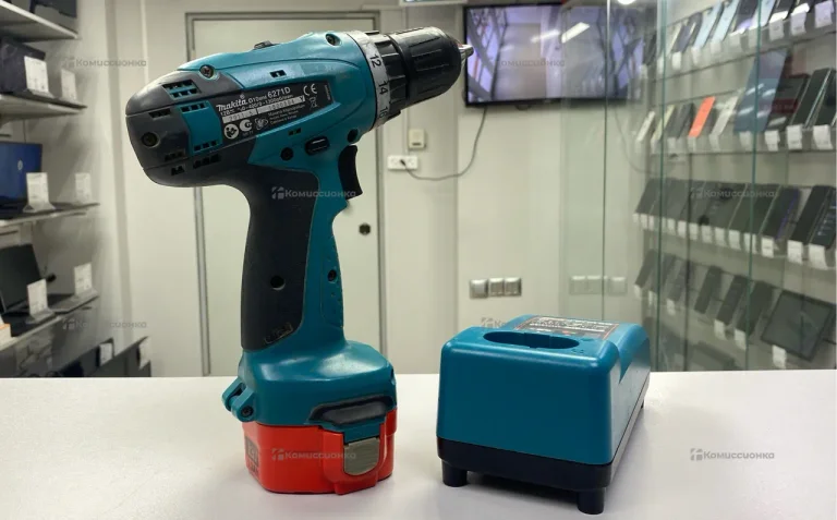 Дрель-шуруповерт makita 6271D