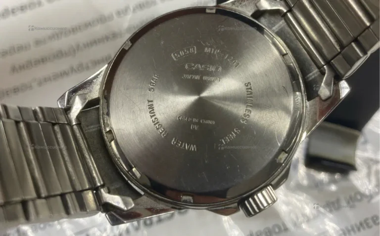 Часы  CASIO