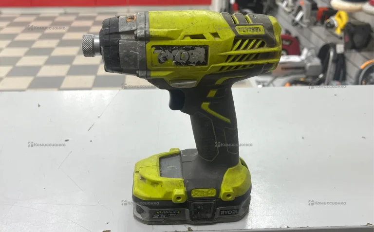 винтоверт Ryobi r18ID3