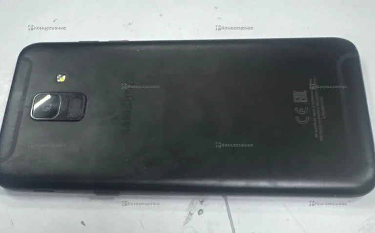 Samsung Galaxy A6 (2018) 3/32 ГБ