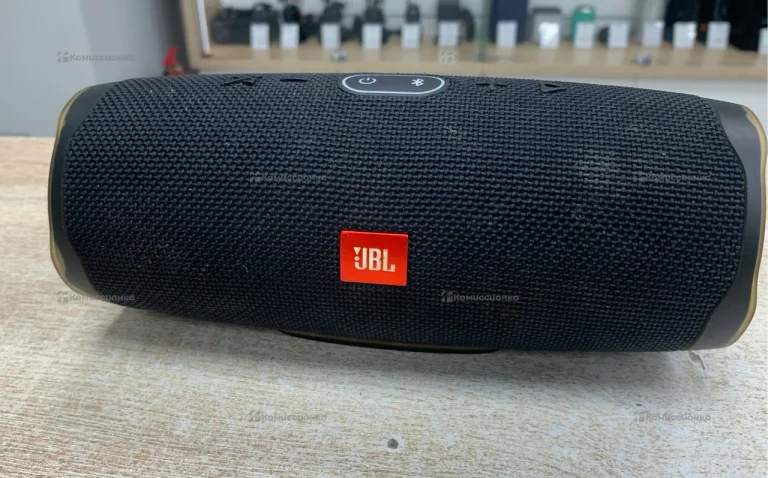 Колонка JBL Charge 4