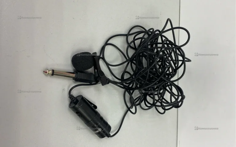 Петличный микрофон Boya