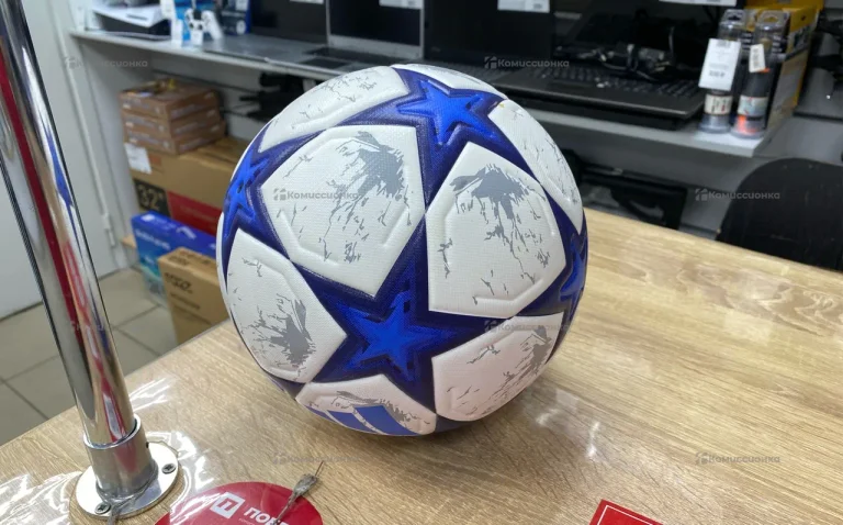 Мяч футбольный FIFA