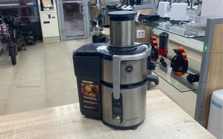 Соковыжималка Redmond RJ-M908