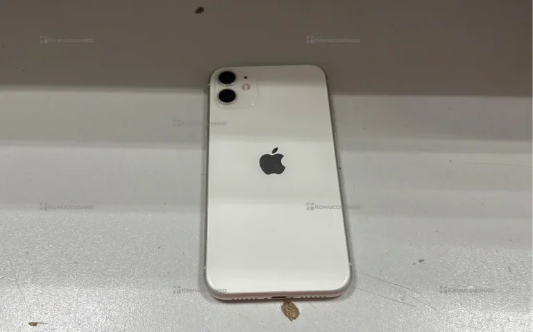 Apple iPhone 11 4/64 ГБ