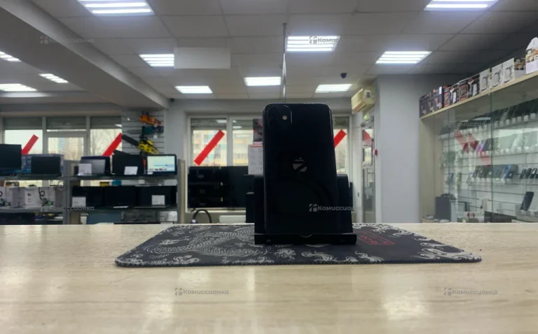 Apple iPhone 11 4/64 ГБ