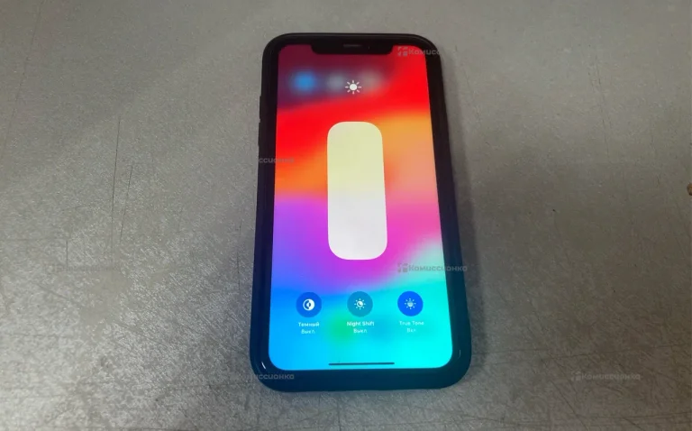 Apple iPhone 11 4/64 ГБ