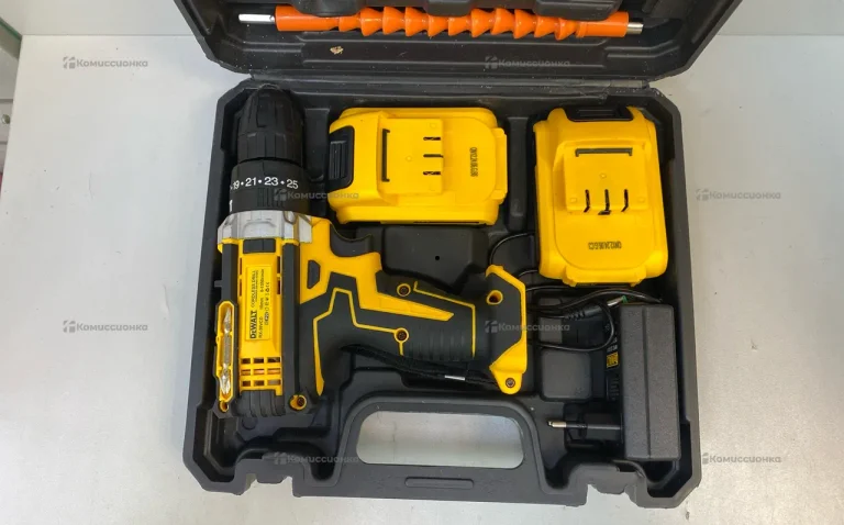 дрель шуруповерт Dewalt (реплика)