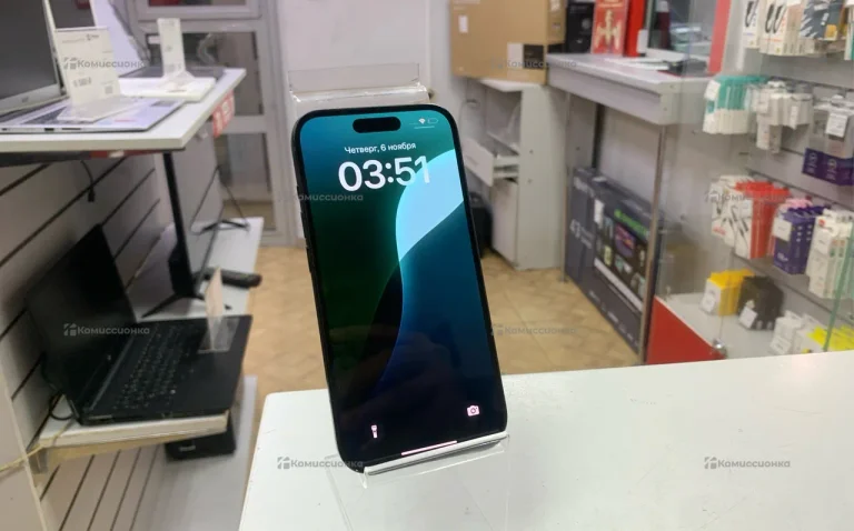 Apple iPhone 15 6/128 ГБ