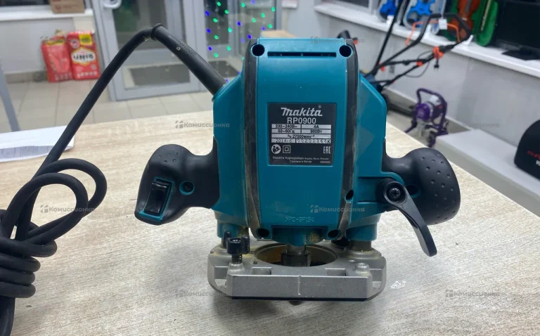 Фрезер makita RPO900