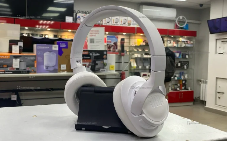 Наушники JBL Tune 770NC