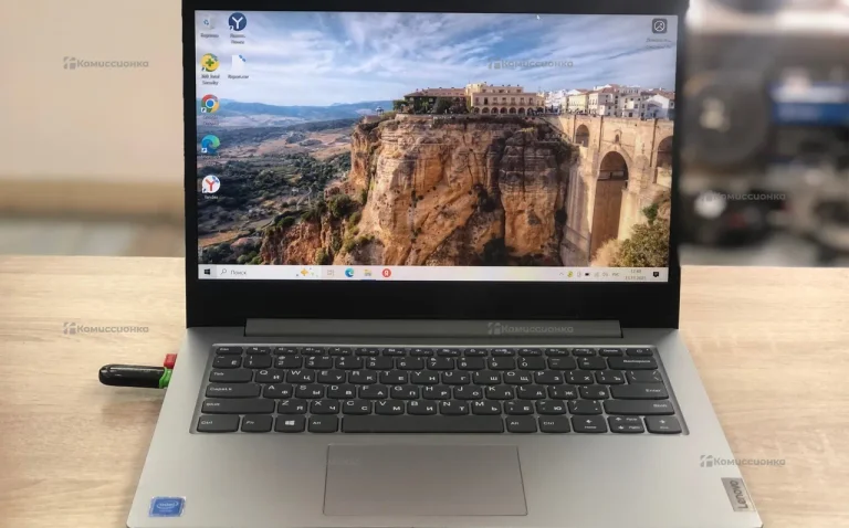 Ноутбук Lenovo