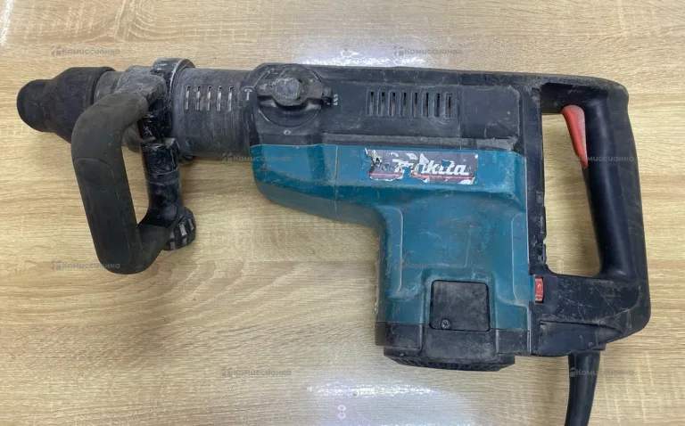 Отбойный молоток makita HR5001C