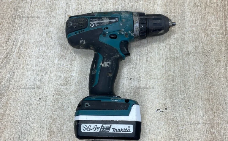 Дрель-шуруповерт makita DF347D