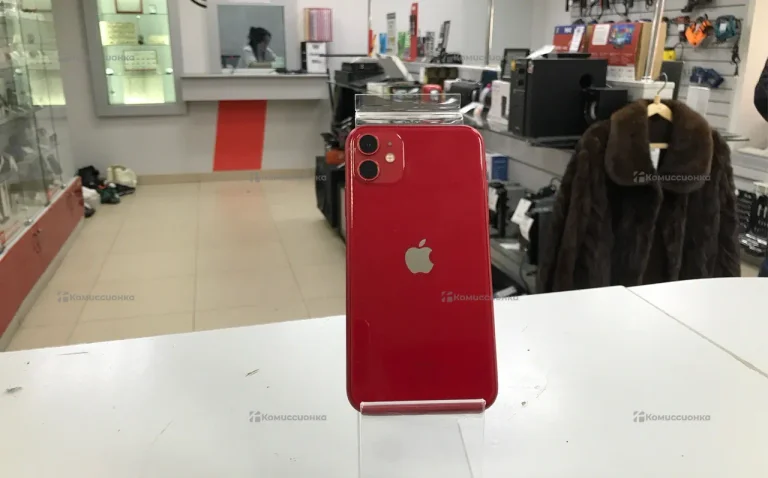 Apple iPhone 11 64 ГБ
