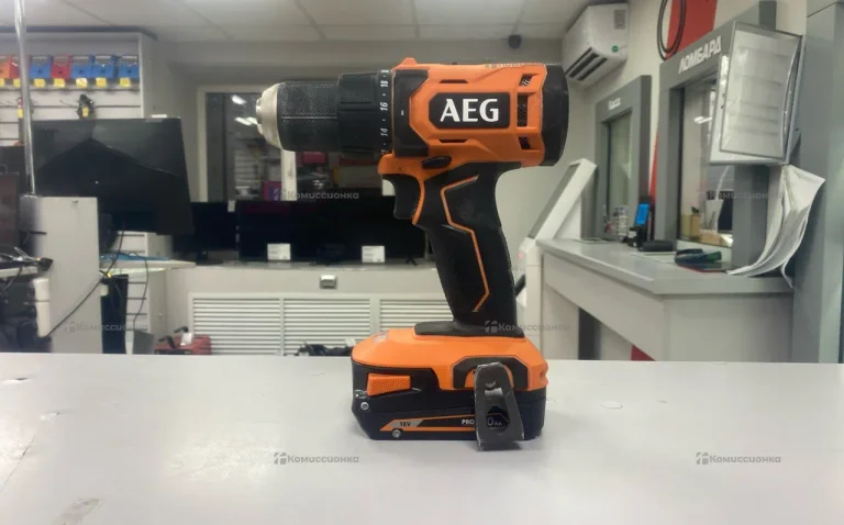Дрель-шуруповерт AEG BSB18G4